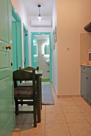 Ρήγας: Όμορφα στο Μεσολόγγι, Διαμέρισμα Β3